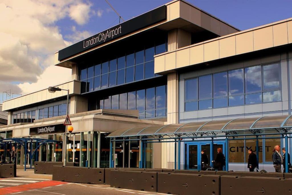 Appartamento Full Close To Excel Centre, Airport , O2 Arena Londra